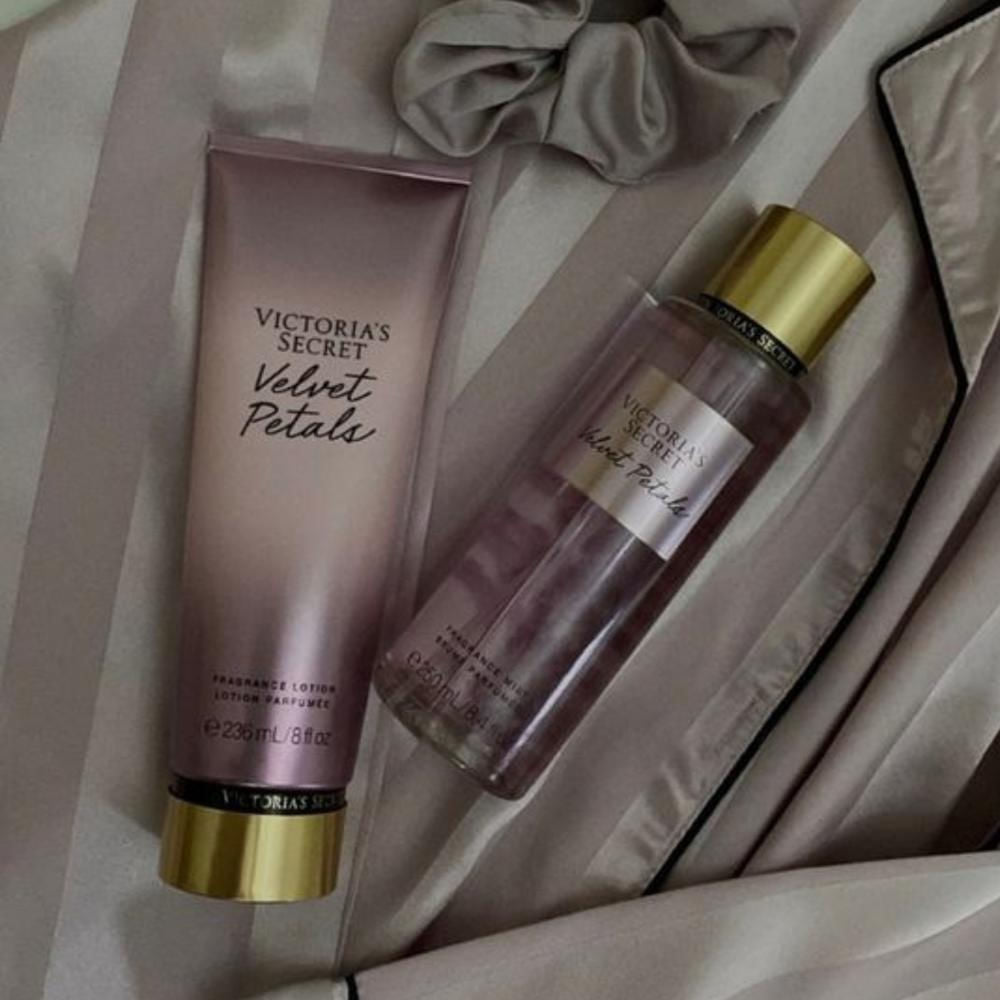 Victoria's Secret Velvet Petals Body Mist 250ml
